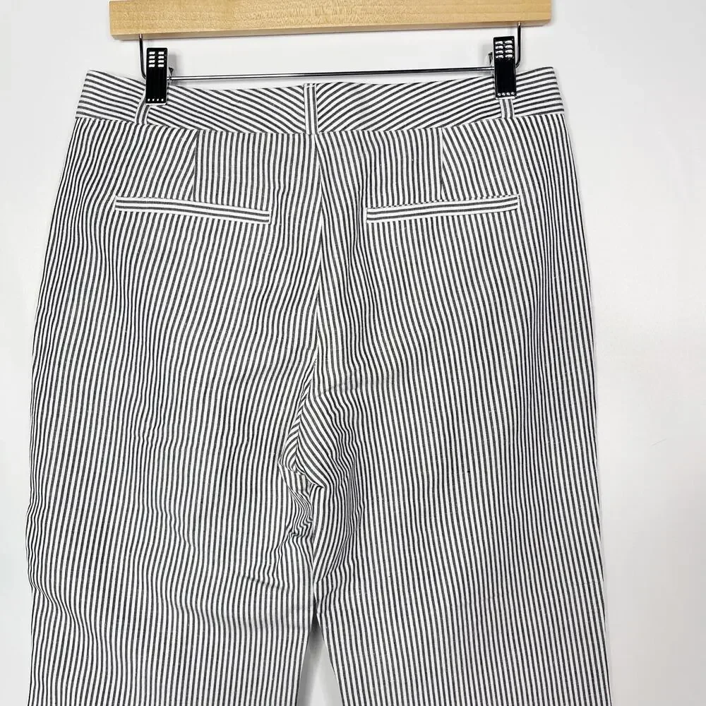 Banana Republic Womens 4P Petite White Blue Logan Seersucker Stripe Cropped Pant